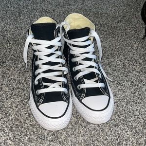 Black converse